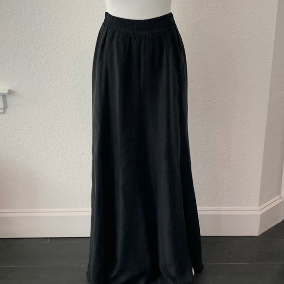 MAX & MABEL VINTAGE BLACK SKIRT - Picture 1 of 3